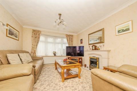 3 bedroom detached house for sale, Jameson Road, CLACTON-ON-SEA