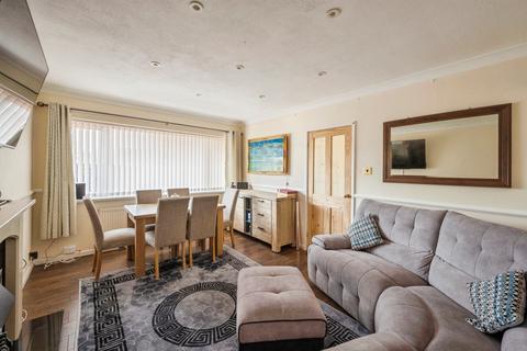 3 bedroom semi-detached house for sale, Nearfield Road, Bessacarr, Doncaster