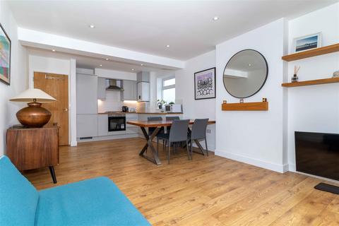 2 bedroom flat for sale, Reigate Road, Worthing