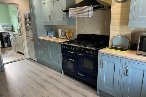 4 bedroom detached house for sale, Frietuna Road, Kirby Cross, Frinton-on-Sea, CO13