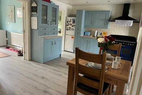 4 bedroom detached house for sale, Frietuna Road, Kirby Cross, Frinton-on-Sea, CO13