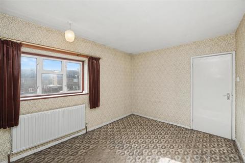 3 bedroom end of terrace house for sale, Larches Avenue, Enfield