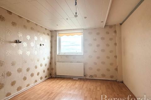 undefined, Victor Court, Hornchurch, RM12
