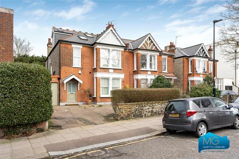 undefined, Maidstone Road, London, N11