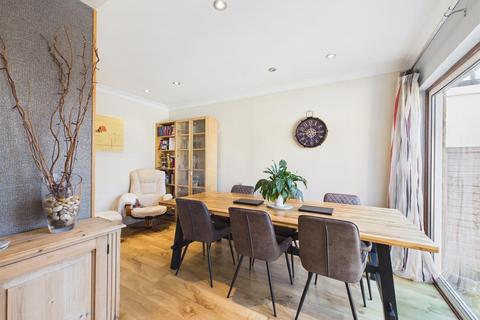 5 bedroom detached house for sale, Milton Road, Aylesbury HP21