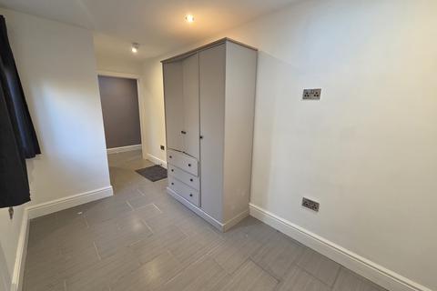 1 bedroom in a house share to rent, Landon Court, GOSPORT
