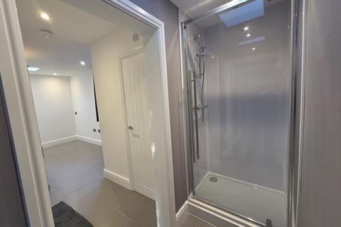 1 bedroom in a house share to rent, Landon Court, GOSPORT
