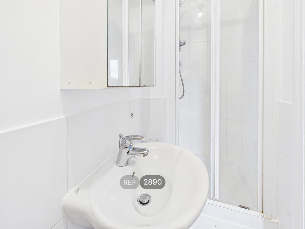En suite bathroom