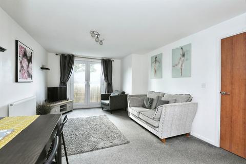 2 bedroom apartment for sale, Primrose Place, Bessacarr, Doncaster