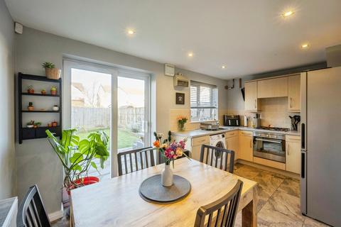 undefined, Castle Avenue, Rossington, Doncaster