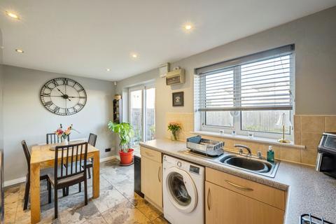 undefined, Castle Avenue, Rossington, Doncaster