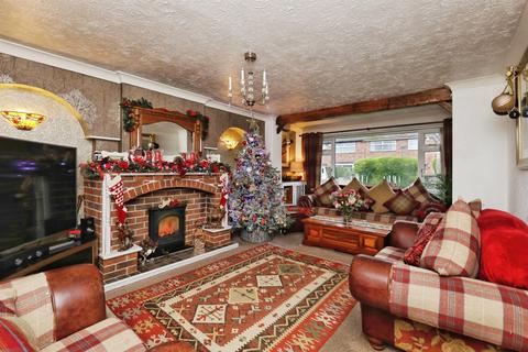 3 bedroom detached house for sale, Falcon Way, Dinnington, SHEFFIELD