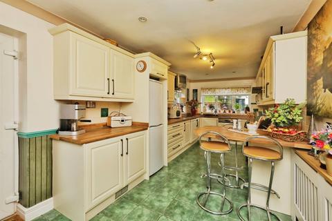 undefined, Falcon Way, Dinnington, SHEFFIELD