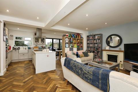 3 bedroom detached house for sale, Nursery Road, Dinnington, Sheffield