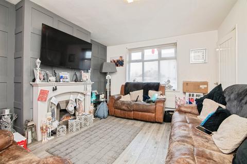 3 bedroom semi-detached house for sale, Ivy Road, Dudley