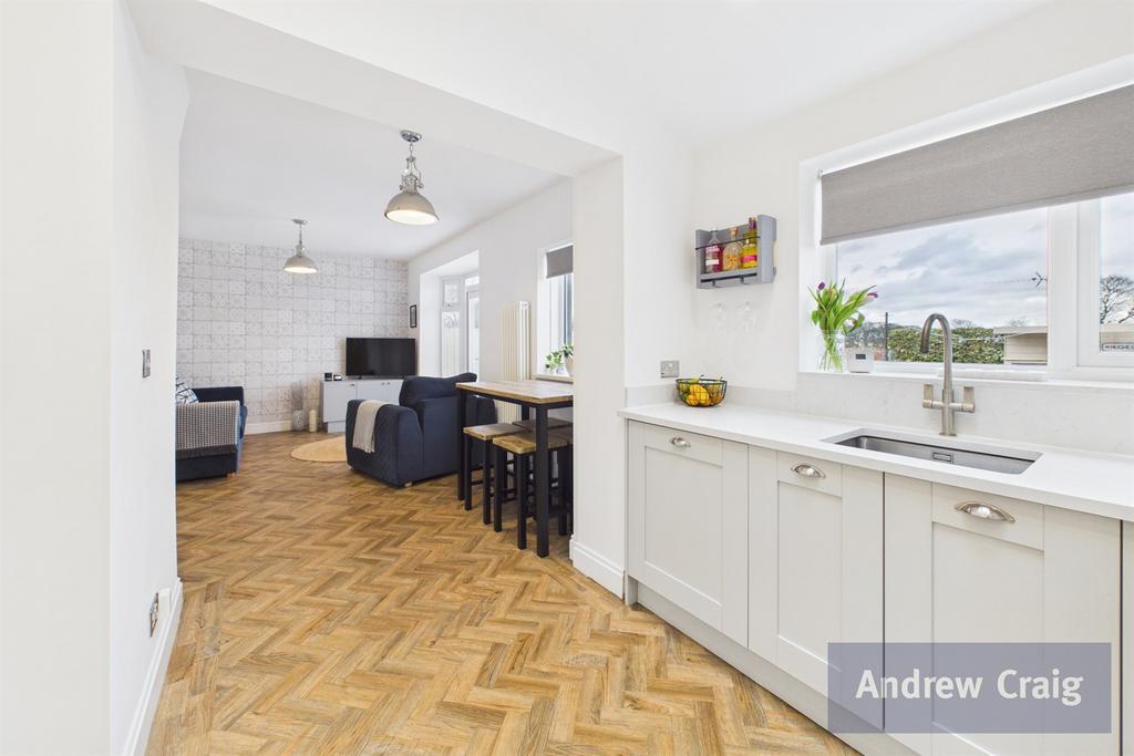 Kitchen/Diner/Family