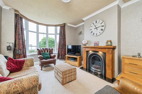undefined, Valley Road, Thornhill, DEWSBURY