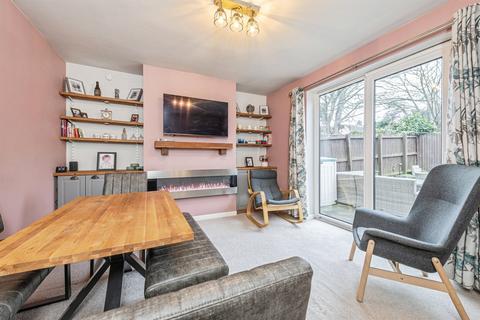 undefined, Valley Road, Thornhill, DEWSBURY