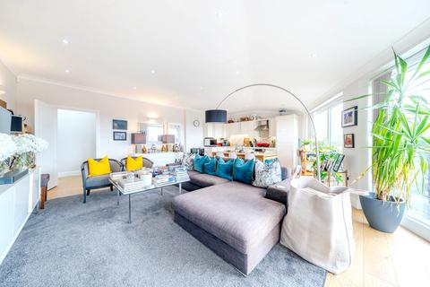 2 bedroom penthouse for sale, Cambridge Road, London