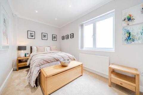 2 bedroom penthouse for sale, Cambridge Road, London
