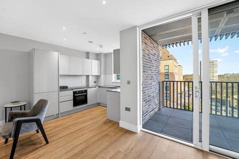 1 bedroom apartment for sale, Plough Lane, London