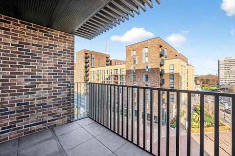 1 bedroom apartment for sale, Plough Lane, London