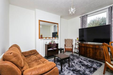 1 bedroom flat for sale, Ashford Road, Eastbourne