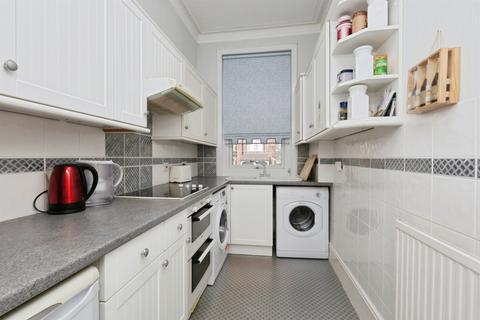 3 bedroom flat for sale, Bolsover Road, Eastbourne