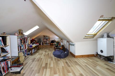 2 bedroom flat for sale, Seaside Road, Eastbourne