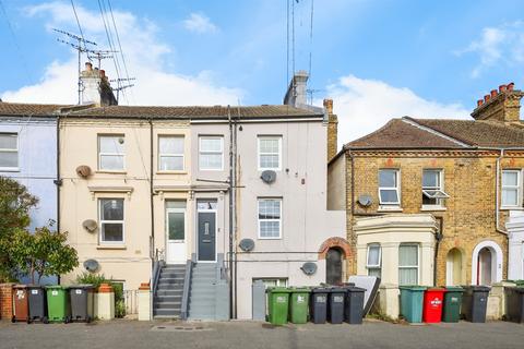 1 bedroom ground floor flat for sale, Ashford Road, Eastbourne
