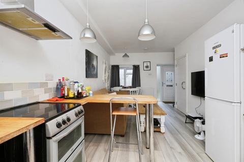 1 bedroom terraced house for sale, Grove Road, Eastbourne