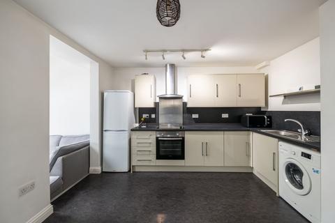 1 bedroom flat for sale, Slipshatch Road, Reigate, RH2