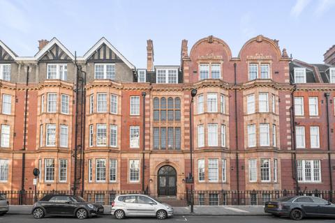 1 bedroom flat for sale, Cromwell Crescent, London