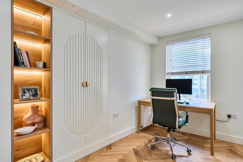 1 bedroom apartment for sale, Lillie Road, London