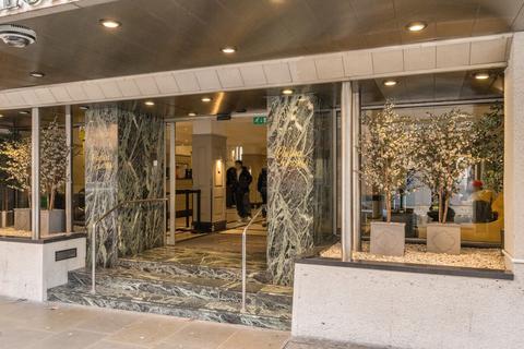 undefined, Sloane Avenue, London
