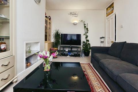 3 bedroom terraced house for sale, Dutton Lane, Eastleigh