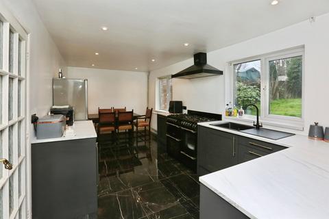 3 bedroom semi-detached house for sale, Cotton Close, Bishopstoke, EASTLEIGH