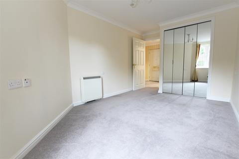 undefined, Winchmore Hill Road, London