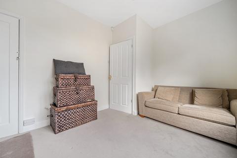 2 bedroom maisonette for sale, Nestor Avenue, London