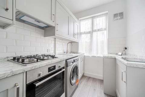 2 bedroom maisonette for sale, Nestor Avenue, London