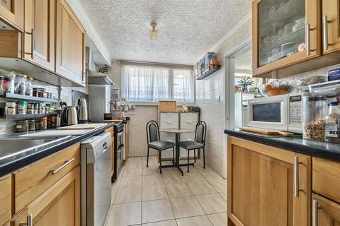 2 bedroom maisonette for sale, Parsonage Lane, Enfield