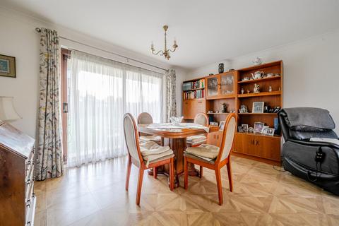 2 bedroom flat for sale, Wellington Road, Enfield