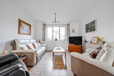 2 bedroom flat for sale, Wellington Road, Enfield