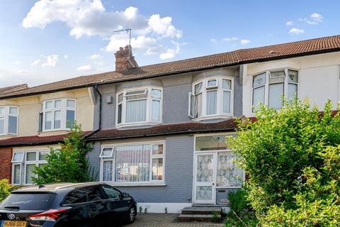 3 bedroom terraced house for sale, Sittingbourne Avenue, Enfield