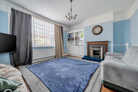 3 bedroom terraced house for sale, Sittingbourne Avenue, Enfield