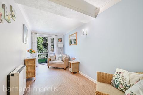 2 bedroom ground floor flat for sale, The Grove, Epsom