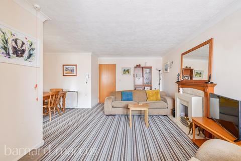 2 bedroom ground floor flat for sale, The Grove, Epsom