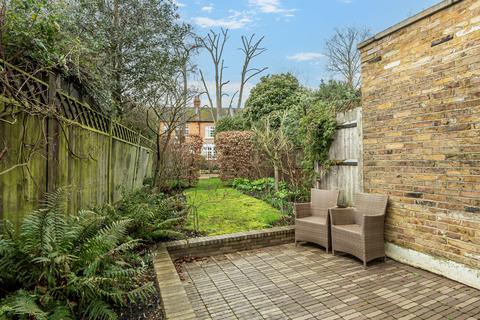 undefined, Gentlemans Row, Enfield