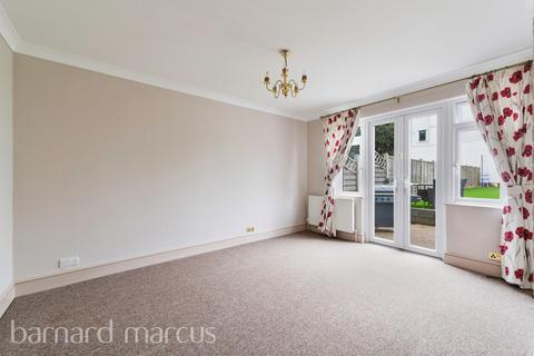 3 bedroom end of terrace house for sale, Chase Road, Epsom