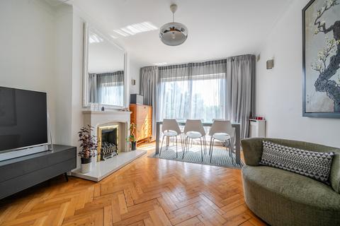 undefined, Hadley Close, London